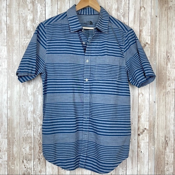 The North Face Short Sleeve Striped Button Front Top Size Medium Men - Picture 1 of 11